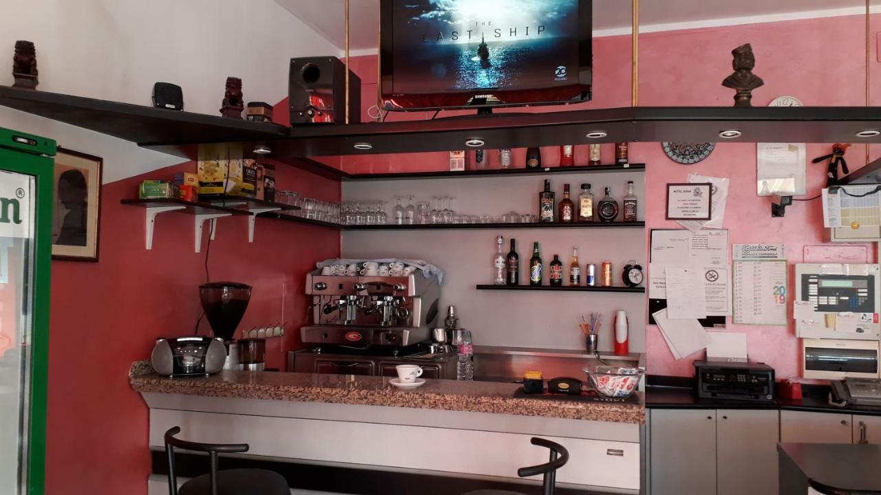 Hotel Rosa Rimini Bagian luar foto