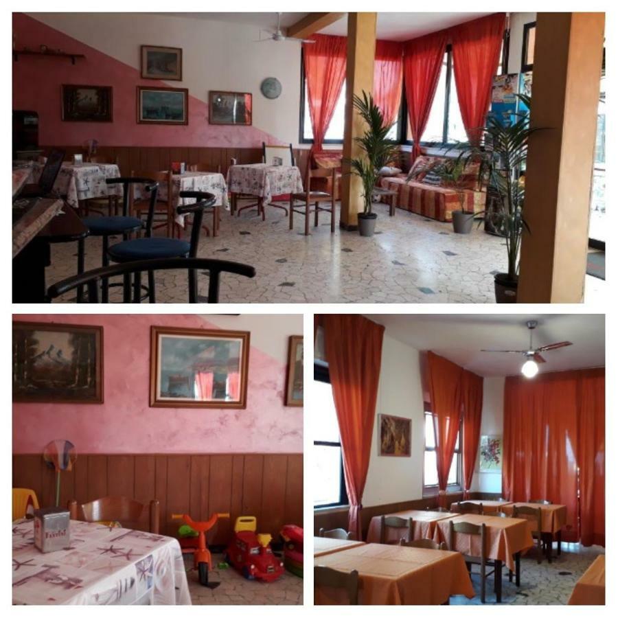 Hotel Rosa Rimini Bagian luar foto