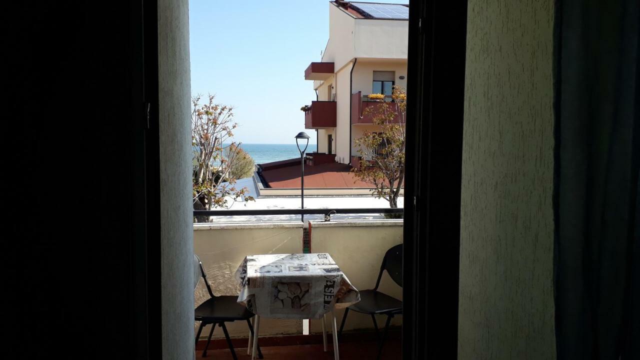 Hotel Rosa Rimini Bagian luar foto